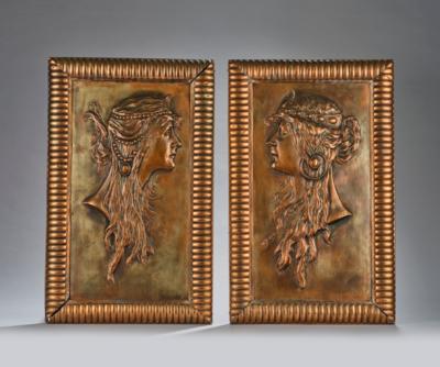 Zwei Reliefs mit Frauenprofilen im Stil von Alphonse Mucha - Kleinode des Jugendstils und angewandte Kunst des 20. Jahrhunderts