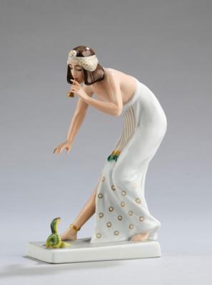 Bertold (Berthold) Boehs (Boess), a porcelain figure: snake charmer, model number K 442, designed in 1916, executed by Porcelain Manufactory Philipp Rosenthal  &  Co., Selb, 1910 to c. 1945 - Secese a umění 20. století