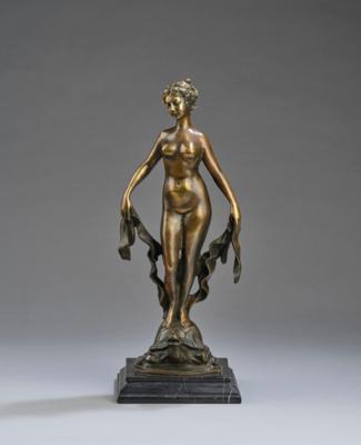 Dumas, a bronze object: female figure with shawl standing on a tortoise, designed in around 1925/30 - Jugendstil and 20th Century Arts and Crafts