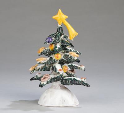 A large Christmas tree with integrated candle holders, model number 351, first designed in 1948, executed by Anzengruber Keramik, Vienna - Jugendstil e arte applicata del XX secolo