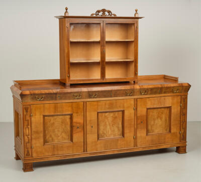 A large sideboard with separate top element (or cabinet), in the manner of Otto Prutscher, Vienna, c. 1930 - Jugendstil e arte applicata del XX secolo