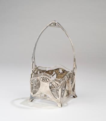 A silver jardinière with ginkgo leaf decor, c. 1900 - Jugendstil e arte applicata del XX secolo