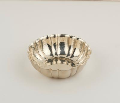 Josef Hoffmann, a silver bowl, designed in 1935, executed by Alexander Sturm, Vienna, as of May 1922 - Jugendstil and 20th Century Arts and Crafts