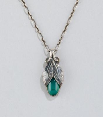 A sterling silver chain and pendant with agate and floral motifs, Heritage Collection, Georg Jensen, Copenhagen, 2008 - Jugendstil e arte applicata del XX secolo