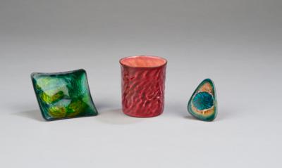 Nora Grill, a cup, a small bowl and a pendant, Vienna, c. 1955/60 - Secese a umění 20. století