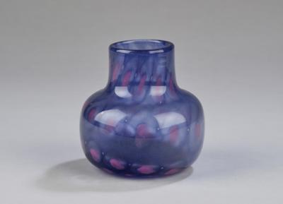 A vase with peacock’s eyes, Bohemia, c. 1920 - Jugendstil and 20th Century Arts and Crafts