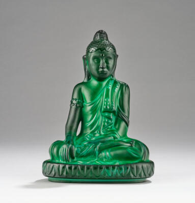 A buddha statue from the 'Ingrid' series, Curt Schlevogt, Gablonz, glass melting and pressing by Josef Riedel, Polaun, 1934-1939 - Jugendstil and 20th Century Arts and Crafts