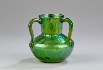 A handled vase, Johann Lötz Witwe, Klostermühle, 1900 - Jugendstil and 20th Century Arts and Crafts