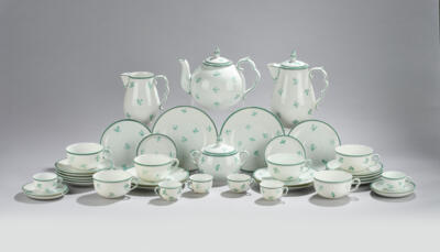 A coffee and tea service (39 elements), form by Michael Powolny, form number 2, designed in around 1925/26, decor technique by Otto Prutscher, no. 5327 (scattered flowers), executed by Vienna Porcelain Manufactory Augarten, after 1934 - Secese a umění 20. století