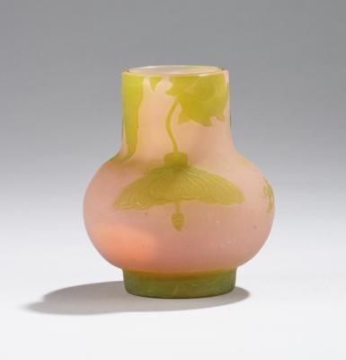 A vase with poppy flowers, Emile Gallé, Nancy, c. 1920 - Secese a umění 20. století