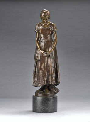 Arthur Kaan (1867 Klagenfurt-1940 Wien), Bronzefigur: Bauernmädchen, um 1900 - Kleinode des Jugendstils & Angewandte Kunst des 20. Jahrhunderts