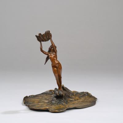 Bronzeobjekt einer Meeresnymphe mit Schale und einem Ungeheuer, um 1920 - Kleinode des Jugendstils & Angewandte Kunst des 20. Jahrhunderts