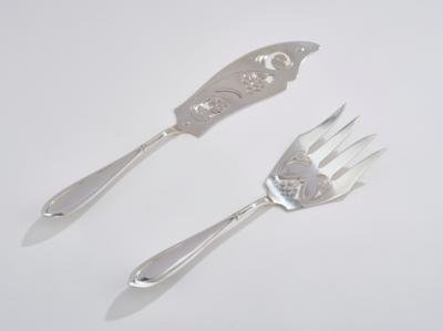 Christian F. Heise, a two-piece set: fish serving knife and fork, Copenhagen, early 20th century - Jugendstil e arte applicata del 20 secolo