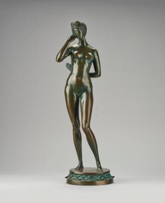 Josef (Joseph) Heu (Germany, 1876-1952), a tall bronze figure of a female nude on a pedestal with snakes on the sides, 1920 - Secese a umění 20. století