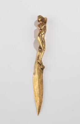 Maurice Bouval (1863-1916), a letter opener in the form of a female figure with vegetal symbols, E. Colin & Cie., Paris, c. 1900, in original box - Jugendstil e arte applicata del 20 secolo