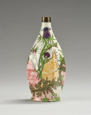 A vase made of eggshell porcelain with thistle motifs, painted décor by Samuel Schellink, executed by Haagsche Plateelbakkerij Rozenburg, The Hague, c. 1900 - Jugendstil e arte applicata del 20 secolo