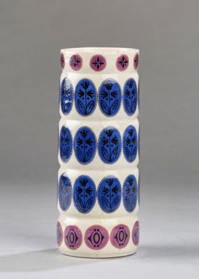 A vase, Wiener Kunstkeramische Werkstätte (WKKW), model number 1178, c. 1912/14 - Jugendstil e arte applicata del 20 secolo