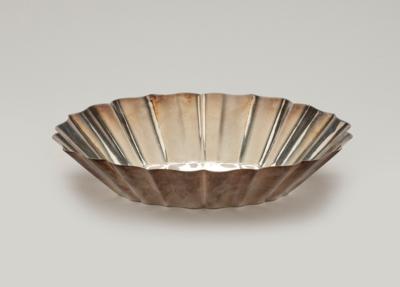 A silver-plated oval bowl, Vienna, c. 1925/30 - Secese a umění 20. století