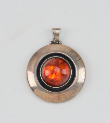 A sterling silver pendant with amber, Niels Erik From, Denmark, c. 1960/75 - Secese a umění 20. století