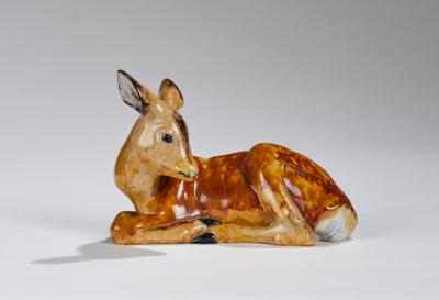 Arthur Steiner, a recumbent roe deer, model number 526, Königliche Majolika- und Terrakotta Werkstatt Cadinen, c. 1920 - Secese a umění 20. století