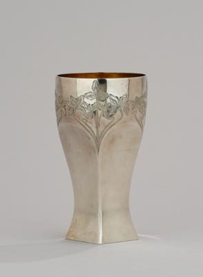 Becher mit Kleeblattdekor aus Silber, Christian F. Heise, Dänemark, 1905 - Jugendstil e arte applicata del XX secolo