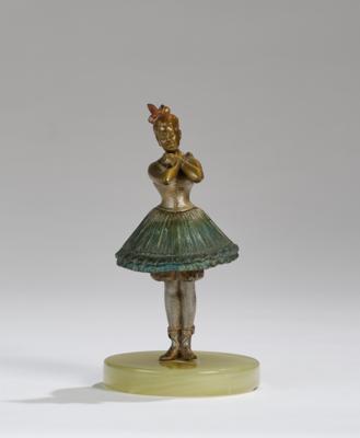 A bronze figure of a female dancer with a hinged dress, c. 1900/1920 - Jugendstil e arte applicata del XX secolo