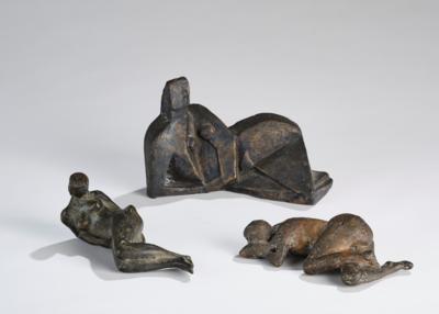 Three recumbent bronze figures - Jugendstil and 20th Century Arts and Crafts