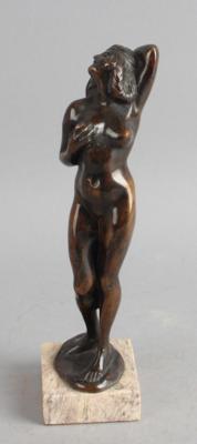 Gyula (Julius) Maugsch (Ungarn, 1882-1946), Frauenakt aus Bronze, Entwurf: um 1920 - Kleinode des Jugendstils & Angewandte Kunst des 20. Jahrhunderts