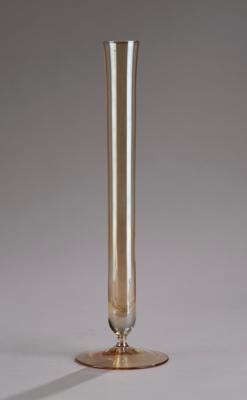 A tall vase, in the manner of Josef Hoffmann, designed in 1925/27 - Jugendstil and 20th Century Arts and Crafts