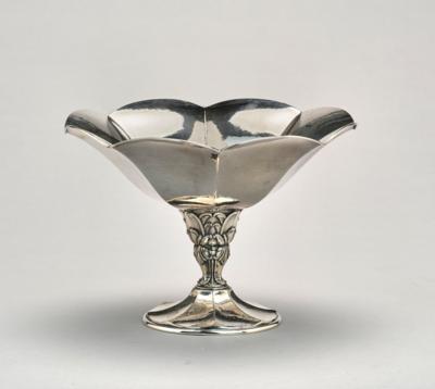 Tafelaufsatz mit vegetabilem Dekor aus Silber, Carl Söderquist, Malmö, 1928 - Jugendstil e arte applicata del XX secolo