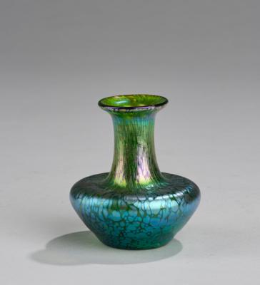 A vase, Johann Lötz Witwe, Klostermühle, c. 1900 - Jugendstil e arte applicata del XX secolo