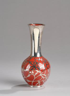 Vase mit galvanoplastischer floralen Montierung, Modellnummer: 1053/3, Fürstenberger Porzellanfabrik - Secese a umění 20. století