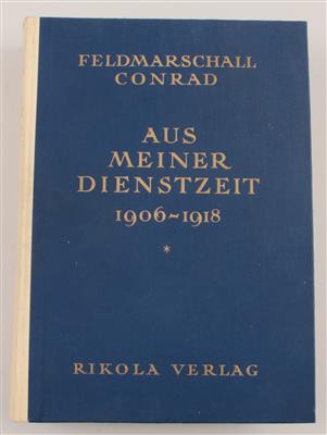 Konvolut von vier Büchern und einem Kartenband: - Starožitné zbran?