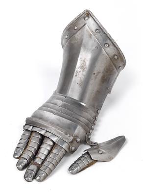 Rechter Handschuh zu einer Renaissancerüstung, - Historische Waffen, Uniformen, Militaria