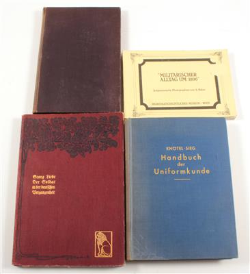 Konvolut von vier Büchern, - Armi d'epoca, uniformi e militaria