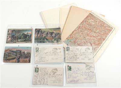Konvolut von 7 postalisch gelaufenen Feldpostkarten und 6 Landkarten: - Armi d'epoca, uniformi e militaria