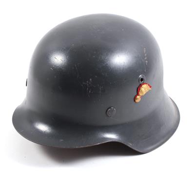 Deutscher Stahlhelm M35, - Antique Arms, Uniforms and Militaria