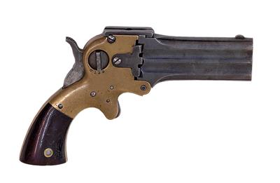 A top-break pistol with 3 superposed barrels, - Starožitné zbraně