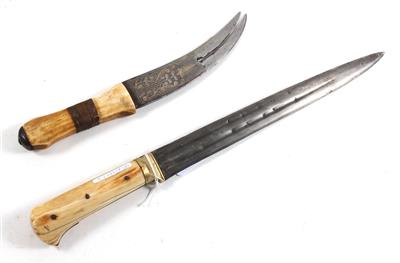 A mixed lot of two daggers, - Starožitné zbraně