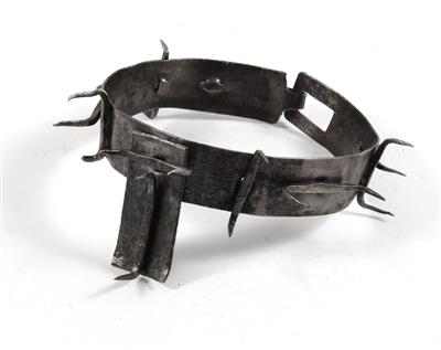 Hundehalsband aus Eisenblech - Starožitné zbraně