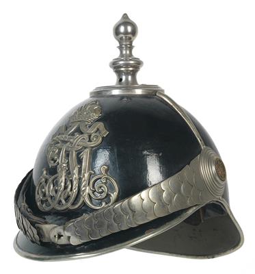 Helm für Inspektoren der k. k. Sicherheitswache nach der Adjustierungsvorschrift von 1884. - Starožitné zbraně