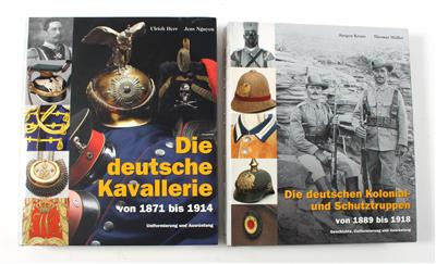 Konvolut 5 Bücher - Antique Arms, Uniforms and Militaria