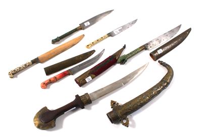 Konvolut von Messern bzw. Dolchen, - Antique Arms, Uniforms and Militaria