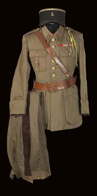 Komplette Uniform für einen Lieutenant (Oberleutnant) der französischen Marineinfanterie, um 1955, - Starožitné zbraně