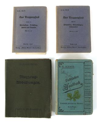 Bücher, 4 Stück, - Armi d'epoca, uniformi e militaria