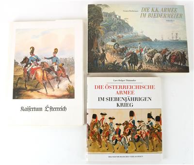 Konvolut Uniformliteratur, - Historische Waffen, Uniformen, Militaria - Schwerpunkt österreichische Gendarmerie und Polizei