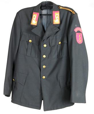 Uniformrock für einen Arzt der österreichischen Bundesgendarmerie, - Antique Arms, Uniforms and Militaria