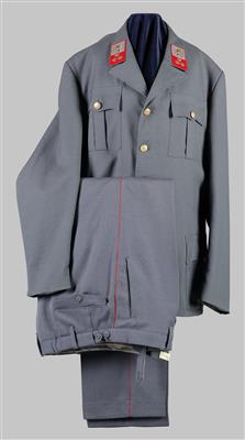 Uniformrock und Hose für einen Gruppeninspektor der österreichischen Gendarmerie, - Historische Waffen, Uniformen, Militaria - Schwerpunkt österreichische Gendarmerie und Polizei