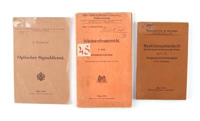 Konvolut von 3 Ausbildungsvorschriften, - Historische Waffen, Uniformen, Militaria