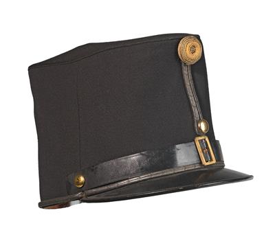 Schwarze steife Kappe für Offiziere der k. u. k. Armee, - Antique Arms, Uniforms and Militaria
